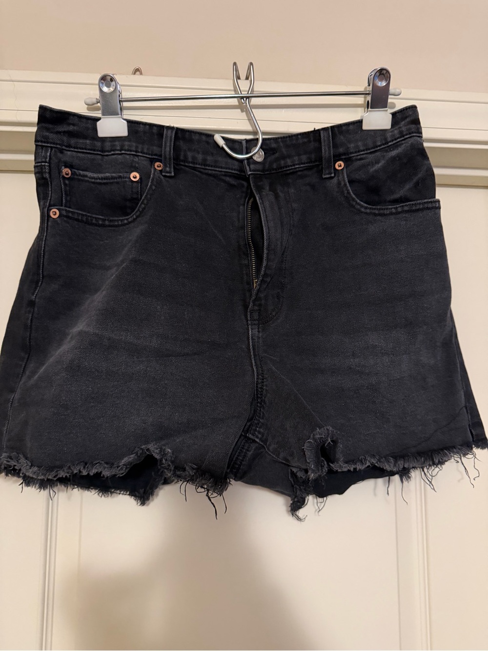American Eagle Outfitters Black High-Rise Frayed Denim Shorts